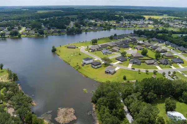 Loxley, AL 36551,16531 Edgewater Circle