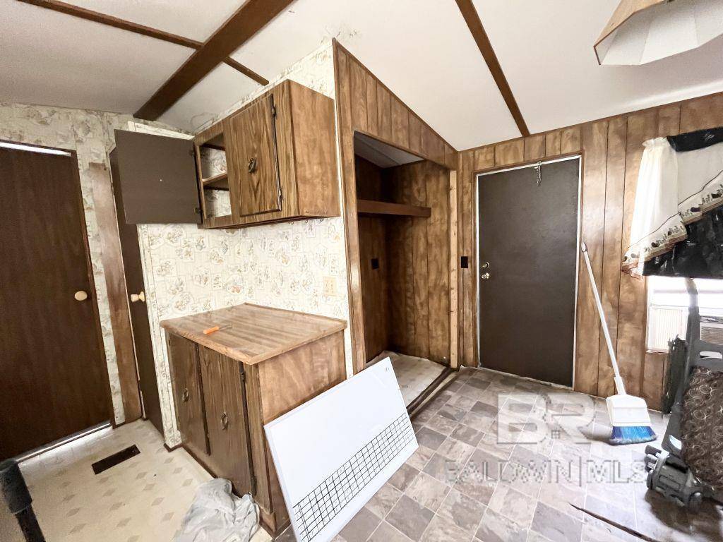 Uriah, AL 36480,17266 S Highway 21