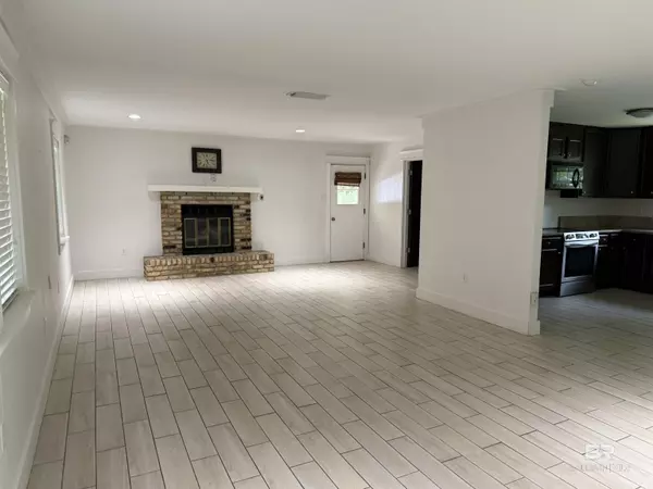 Spanish Fort, AL 36527,103 Doris Avenue