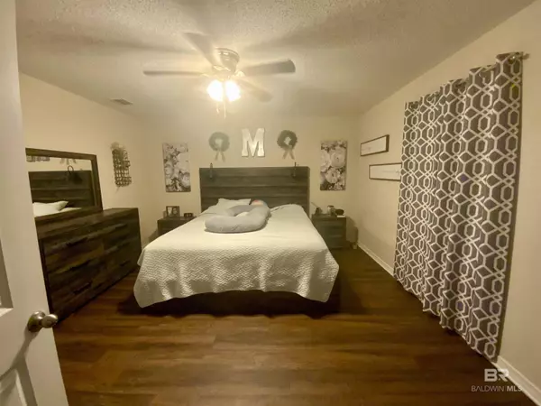 Bay Minette, AL 36507,15681 Lee Avenue