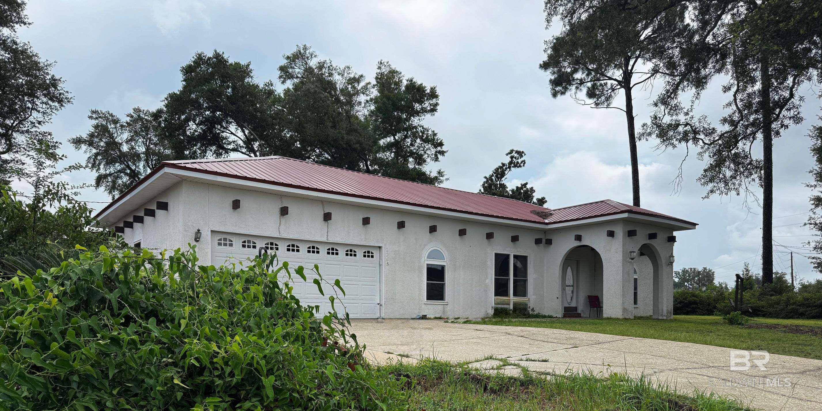 2205 Club House Drive, Lillian, AL 36549