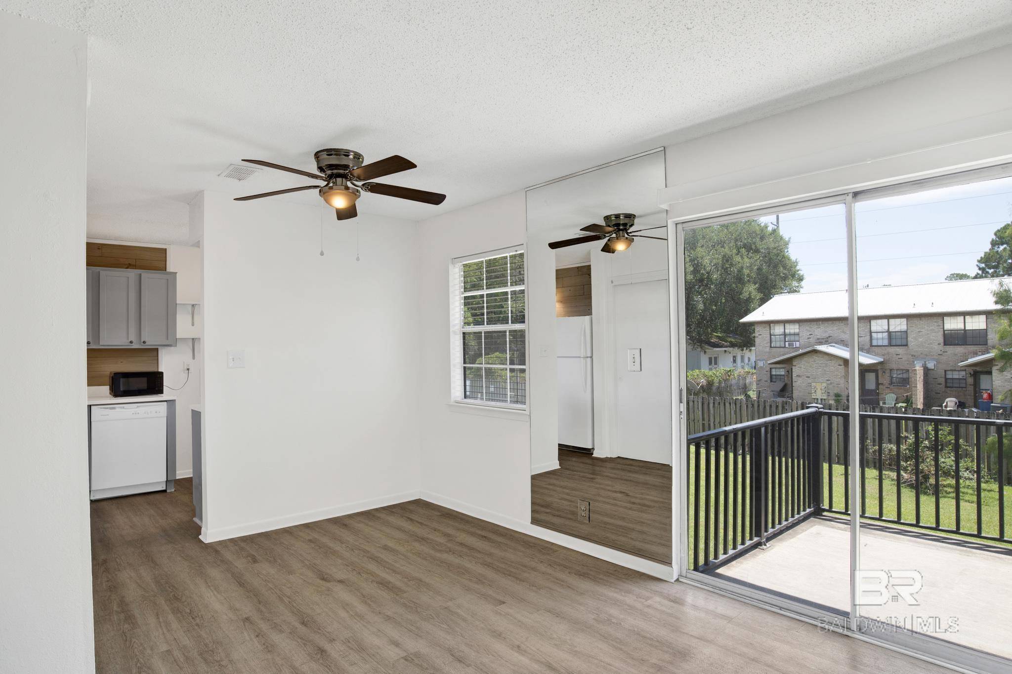 Gulf Shores, AL 36542,125 E 22nd Avenue #16