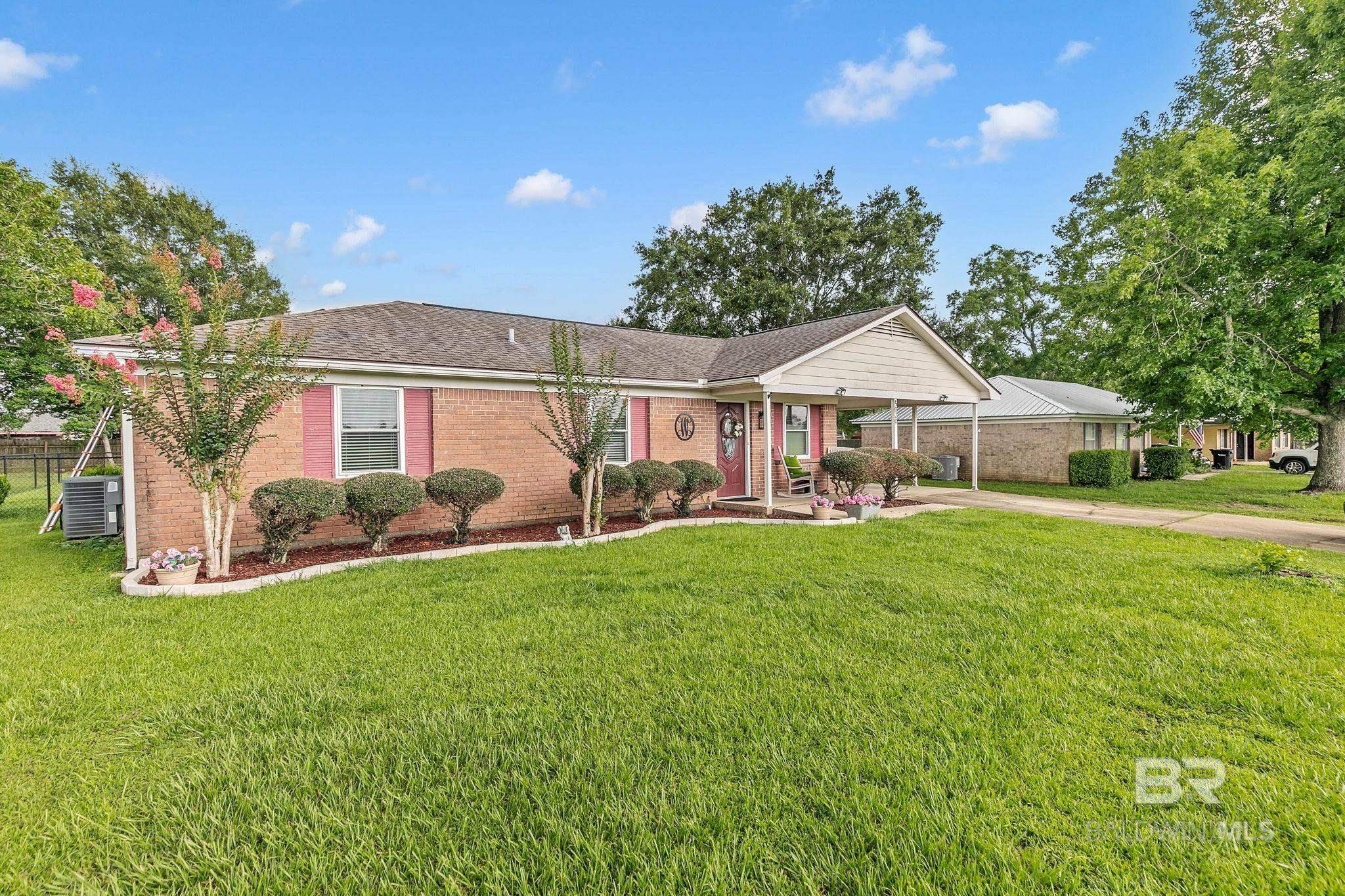 Loxley, AL 36551,5020 N Holley Street