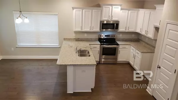 Orange Beach, AL 36561,23952 Cottage Loop