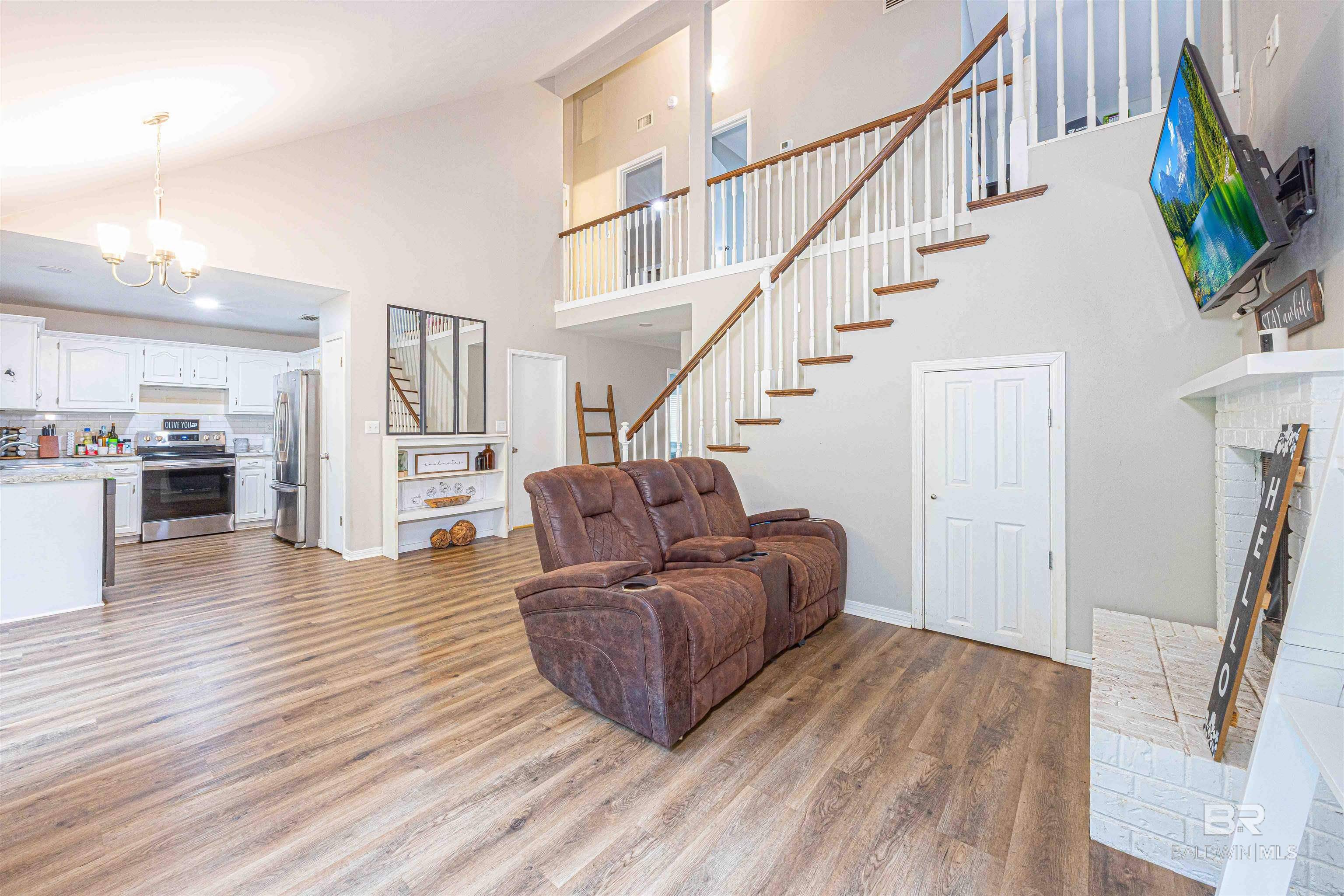 Daphne, AL 36526,115 Meadow Wood Drive