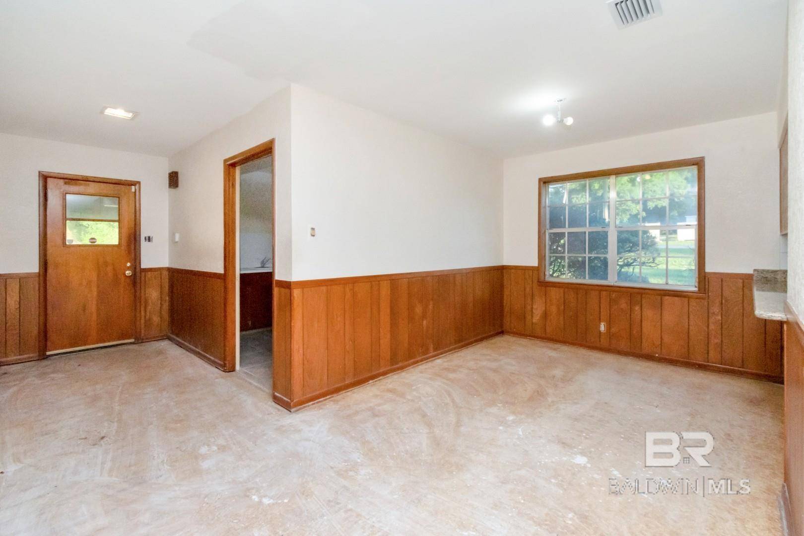 Mobile, AL 36608,241 Suzanne Circle