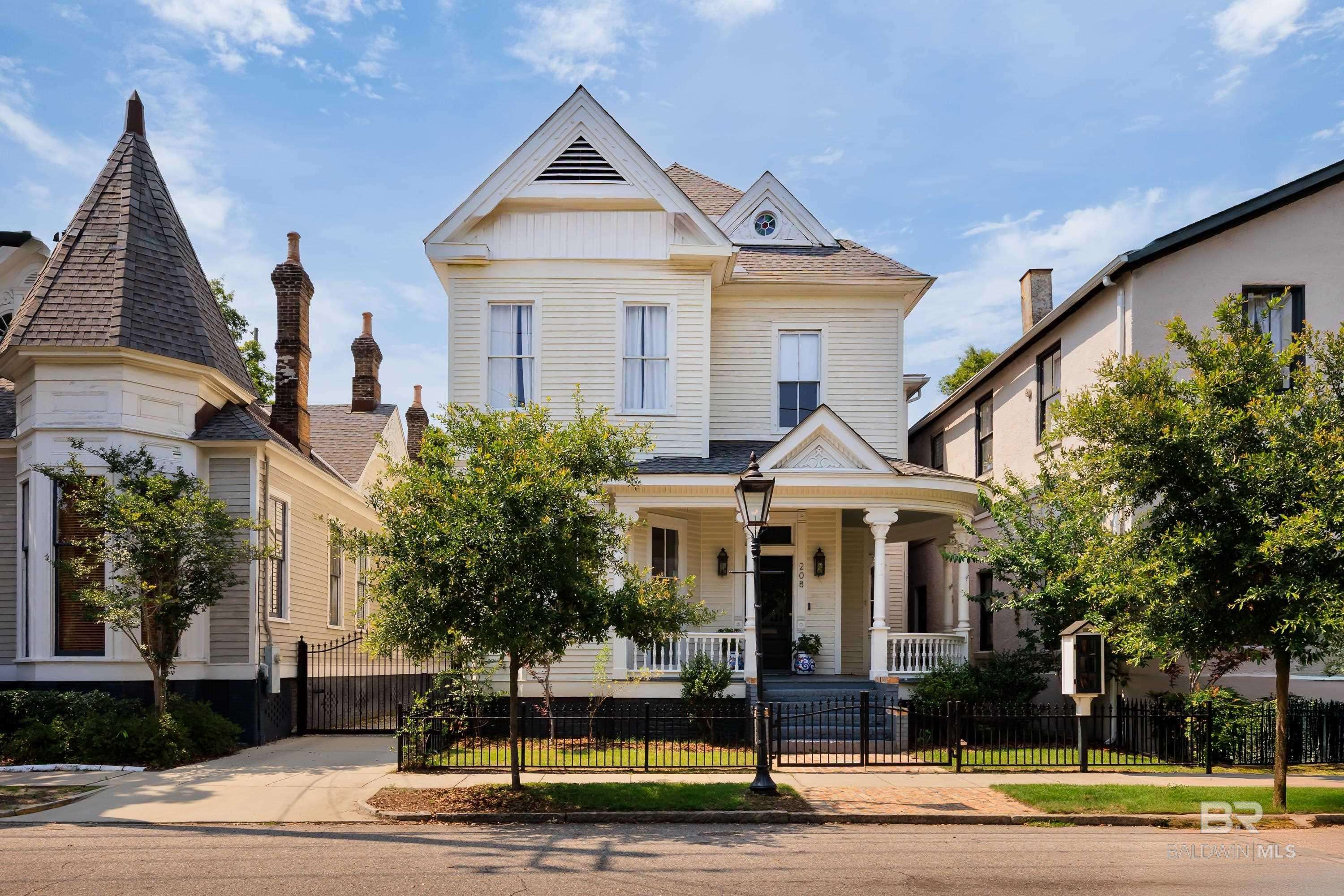 208 State Street, Mobile, AL 36603