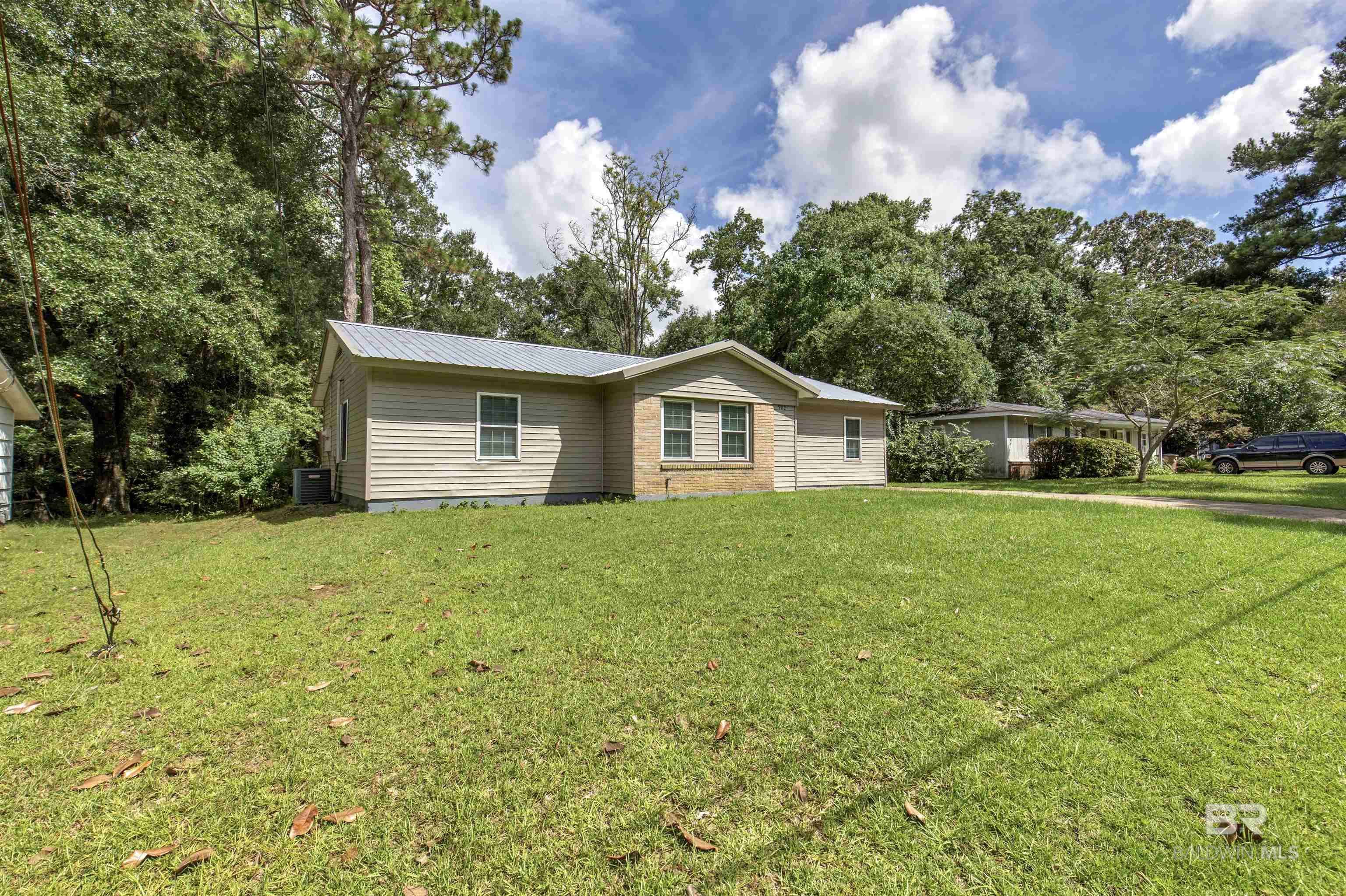 Mobile, AL 36608,902 Memory Lane