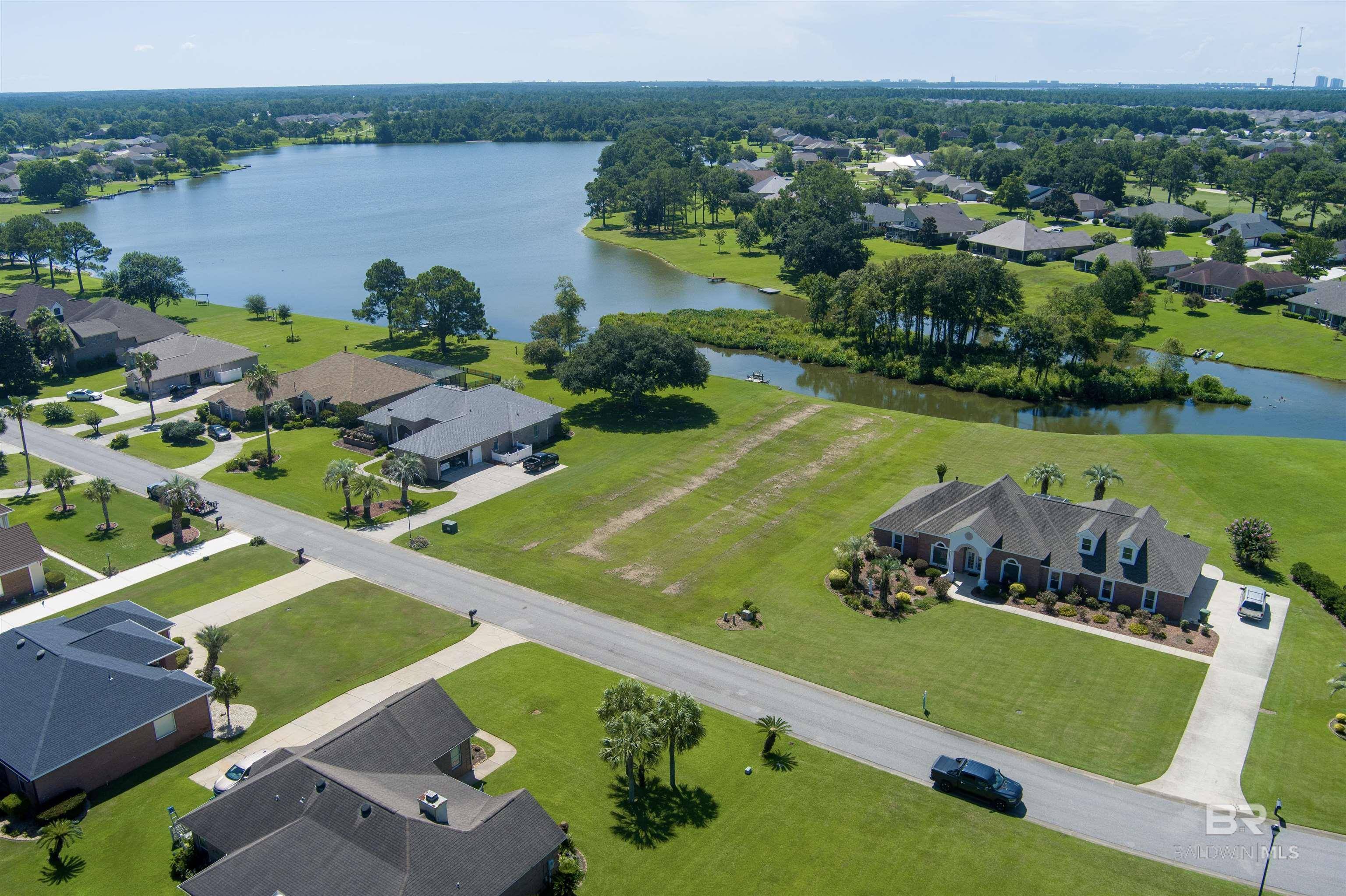 9328 Lakeview Drive, Foley, AL 36535