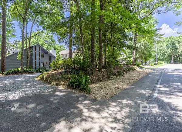 Daphne, AL 36526,1503 Old County Road