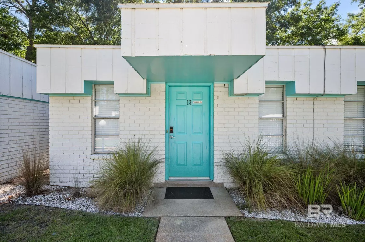 Gulf Shores, AL 36542,325 E 22nd Avenue #13