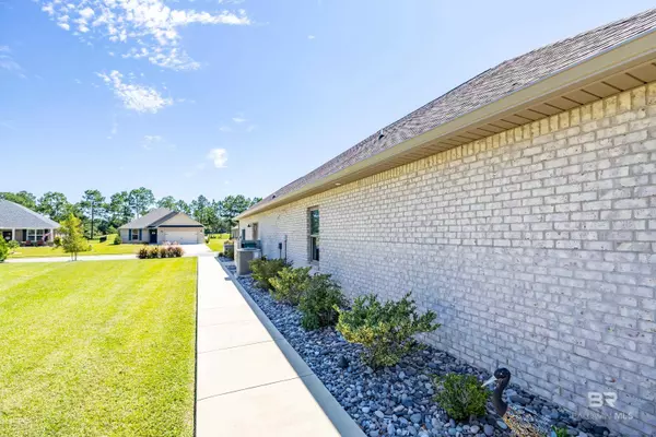 Foley, AL 36535,9854 Lakeview Drive