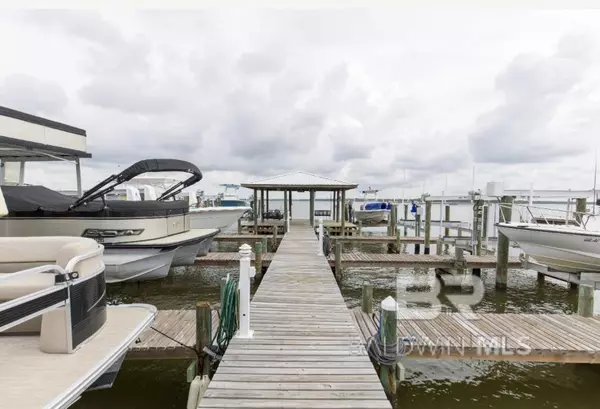 Orange Beach, AL 36561,25909 Canal Road #202