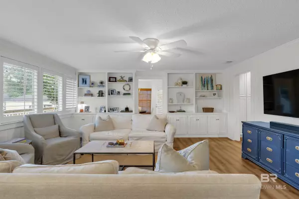 Mobile, AL 36608,18 York Place