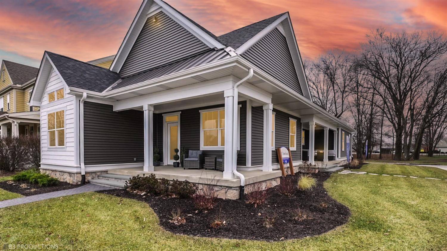 328 Village Square,  Burns Harbor,  IN 46304