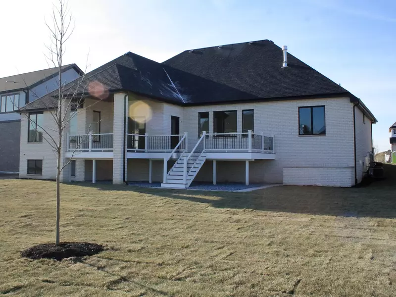 9411 Tall Grass Trail, St. John, IN 46373