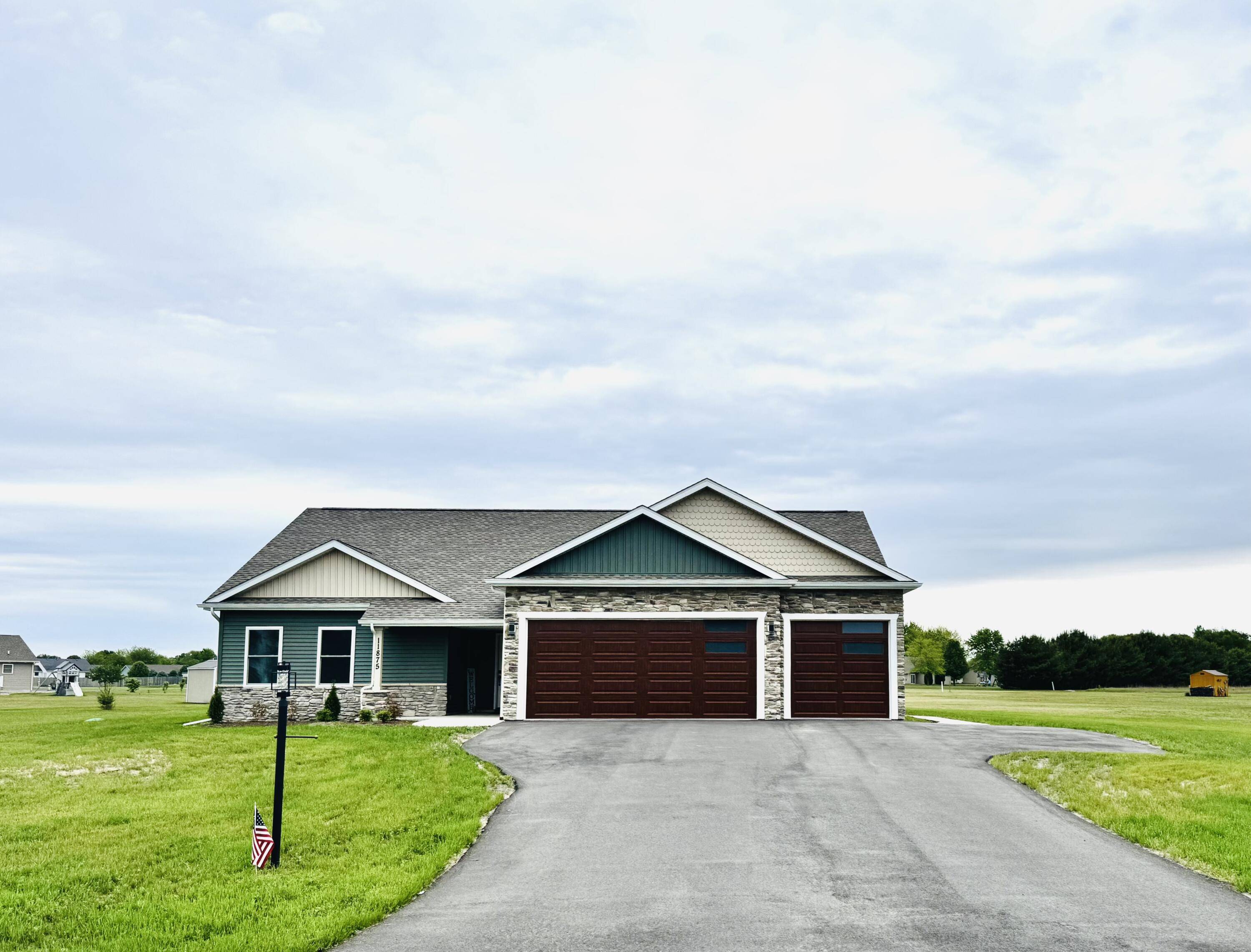 11875 Fox Trail, Wheatfield, IN 46392