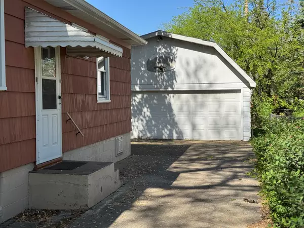 Hammond, IN 46323,7112 Schneider Avenue