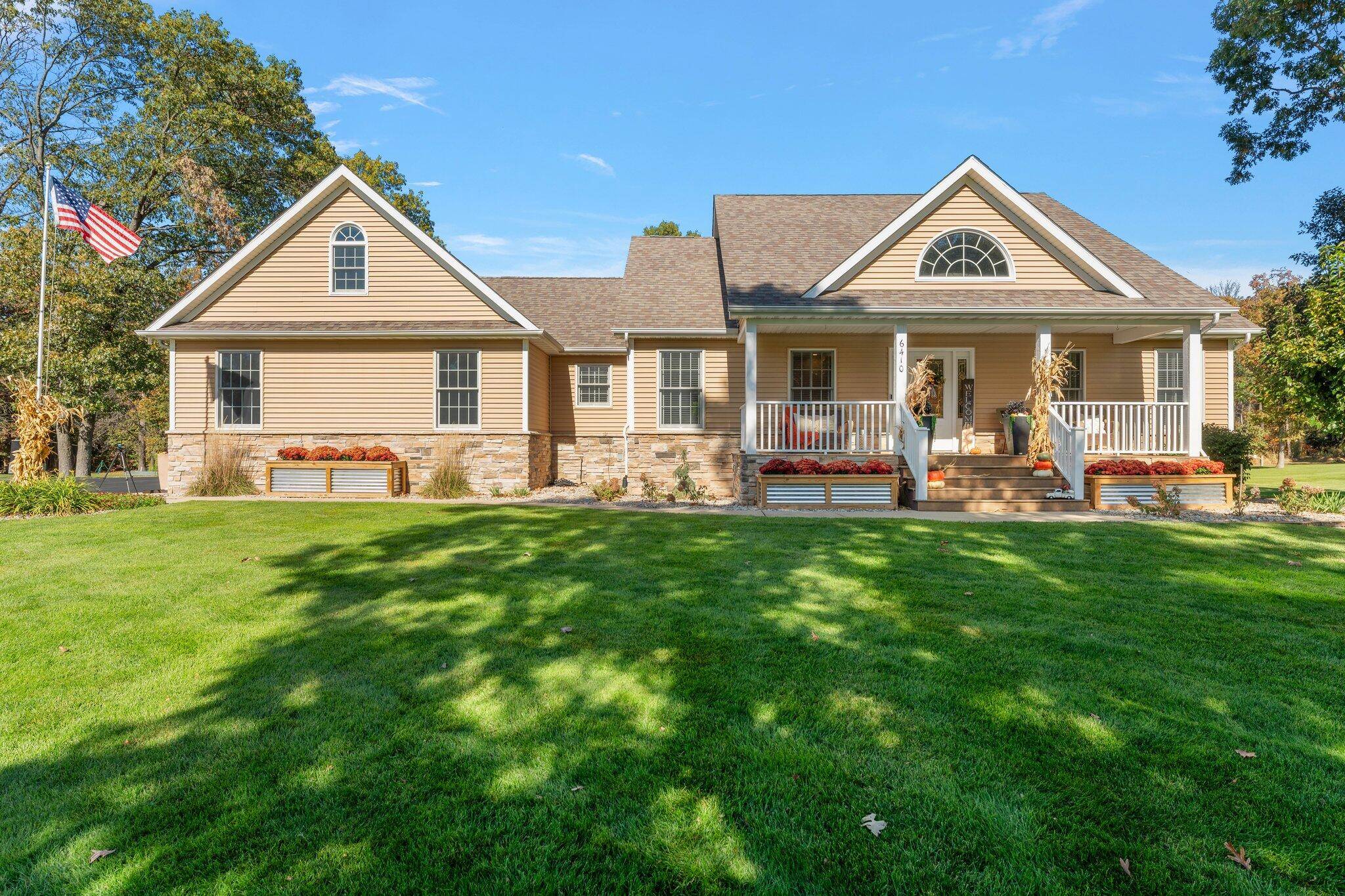 6410 Hilltop Drive, Demotte, IN 46310
