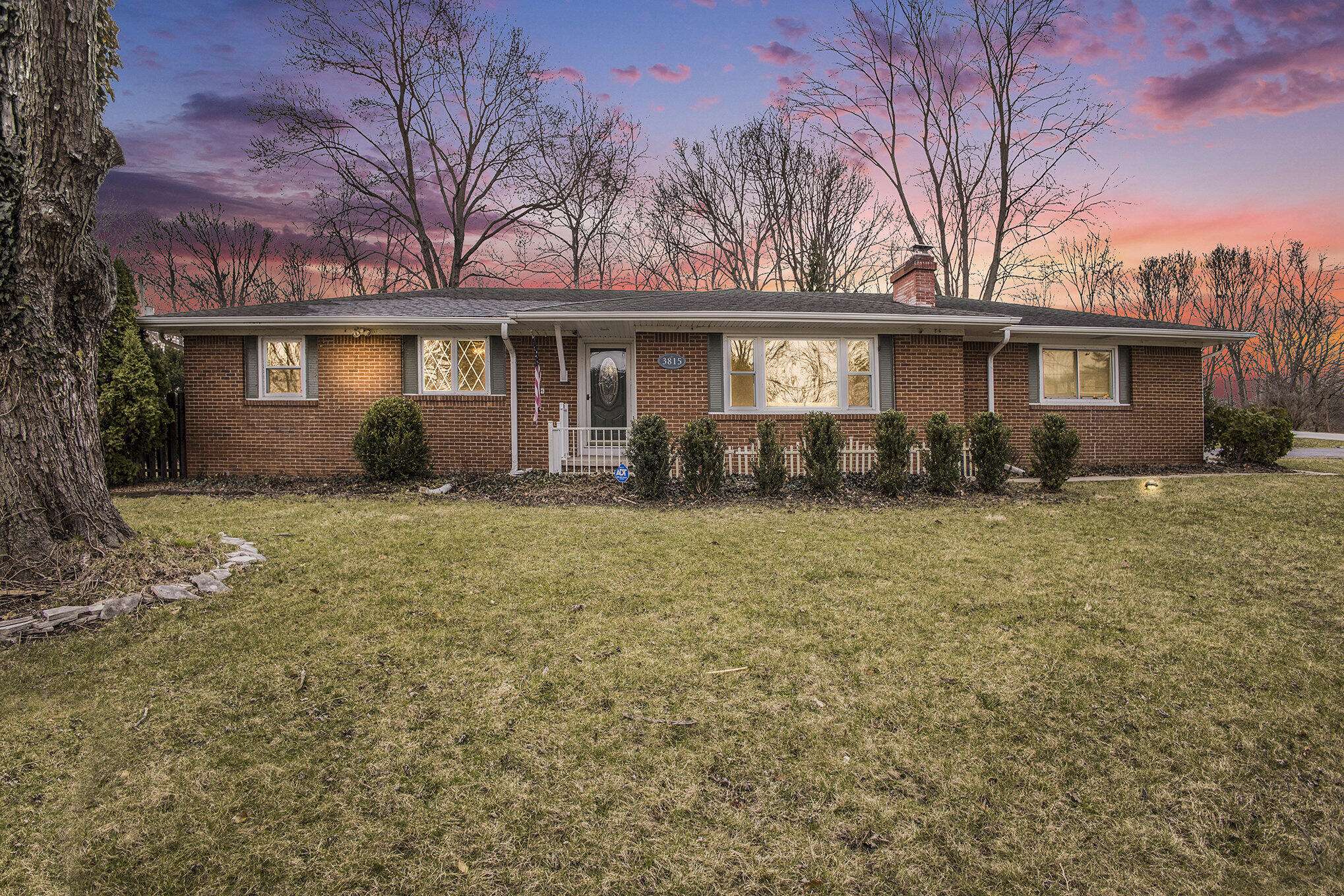 3815 W 121st Avenue, Crown Point, IN 46307