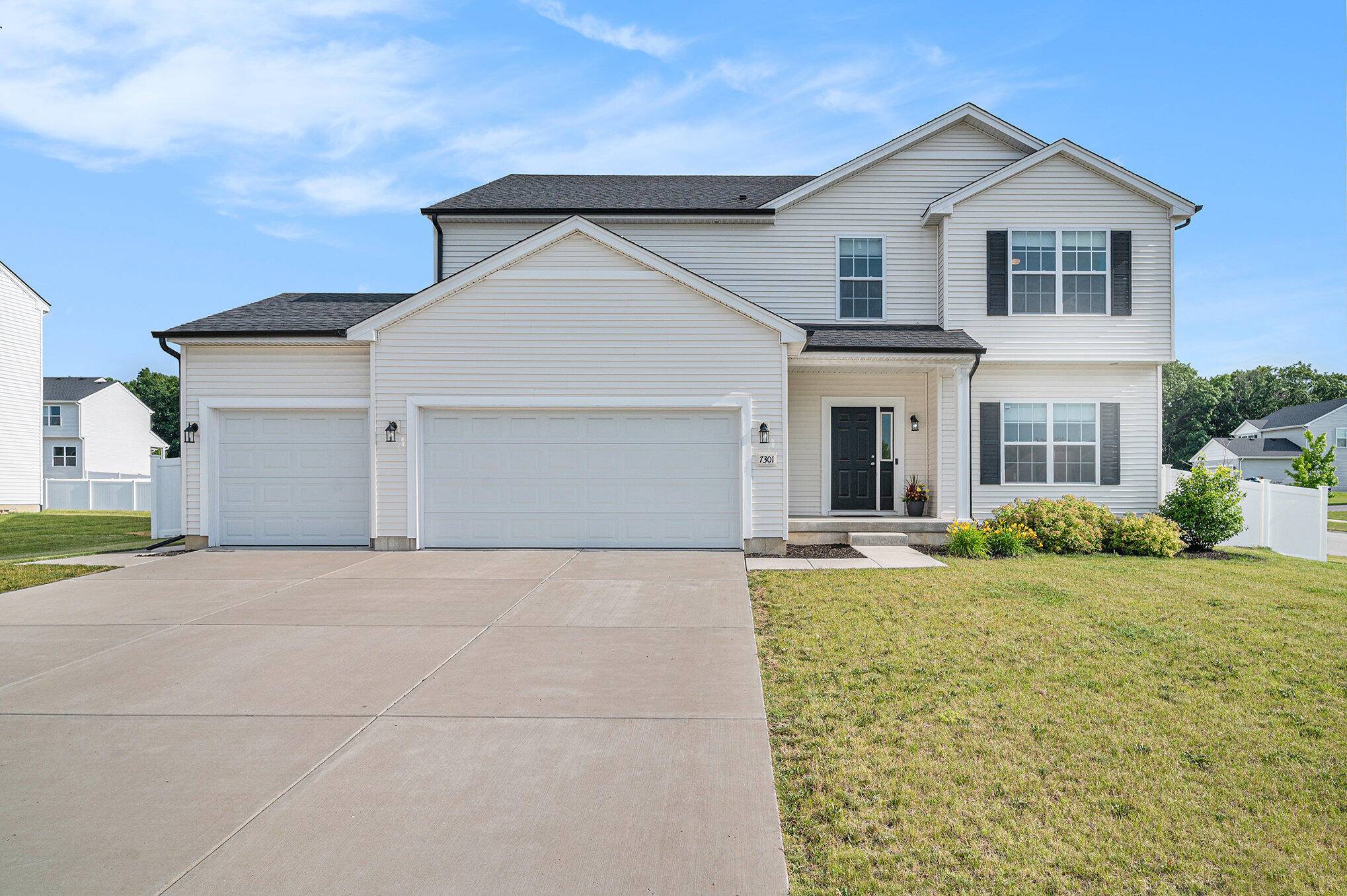 7301 E 120th Avenue, Winfield, IN 46307