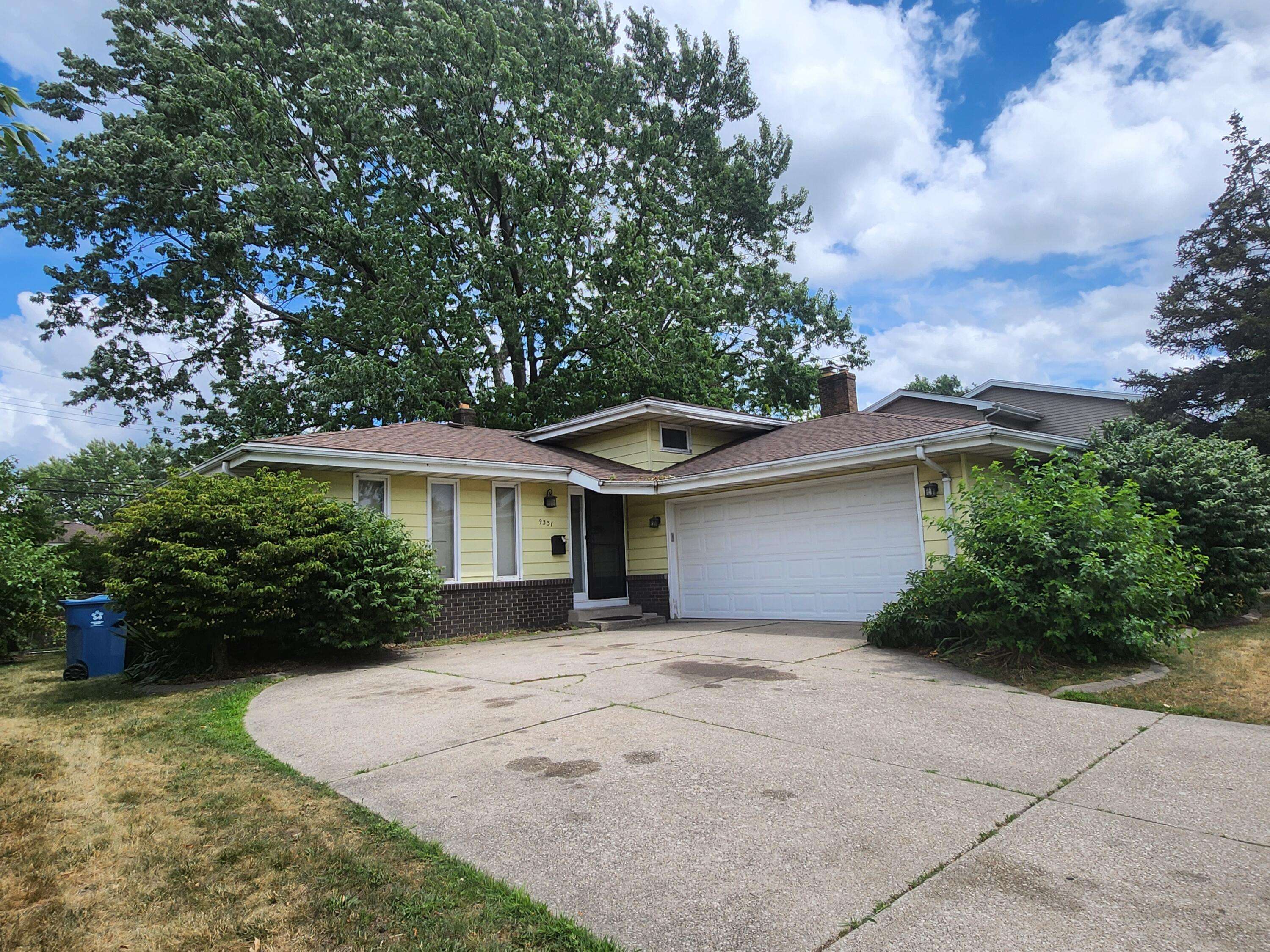 9331 Wildwood Drive, Highland, IN 46322