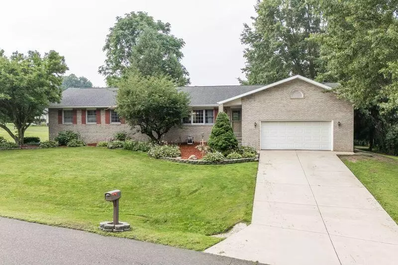 3244 W Woodmere Ridge, La Porte, IN 46350