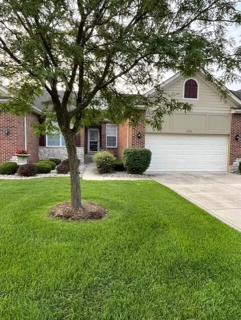 8709 Lake Hills Drive, St. John, IN 46373