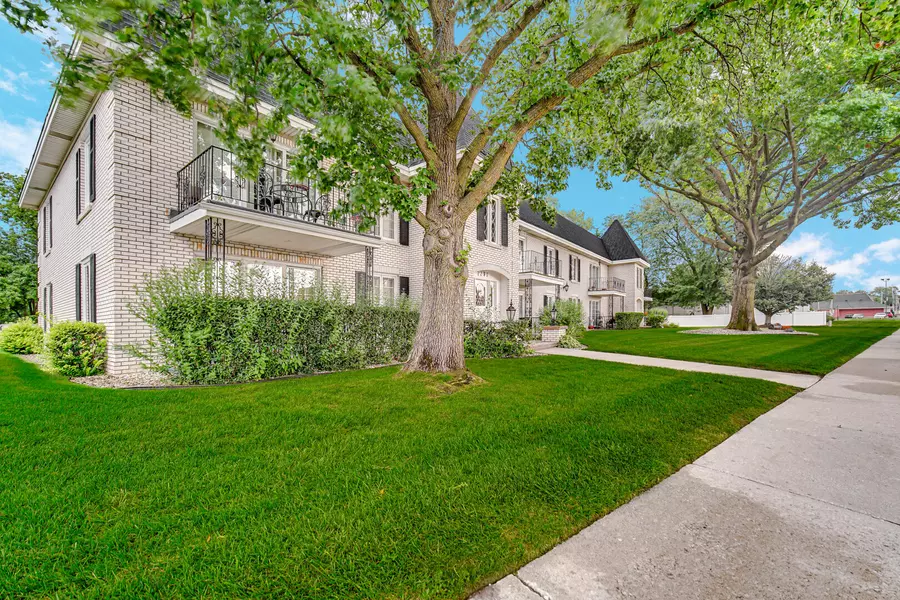 2291 Martha Street #B2, Highland, IN 46322