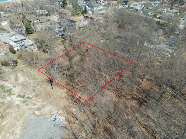 Gary, IN 46403,7824 Maple Avenue