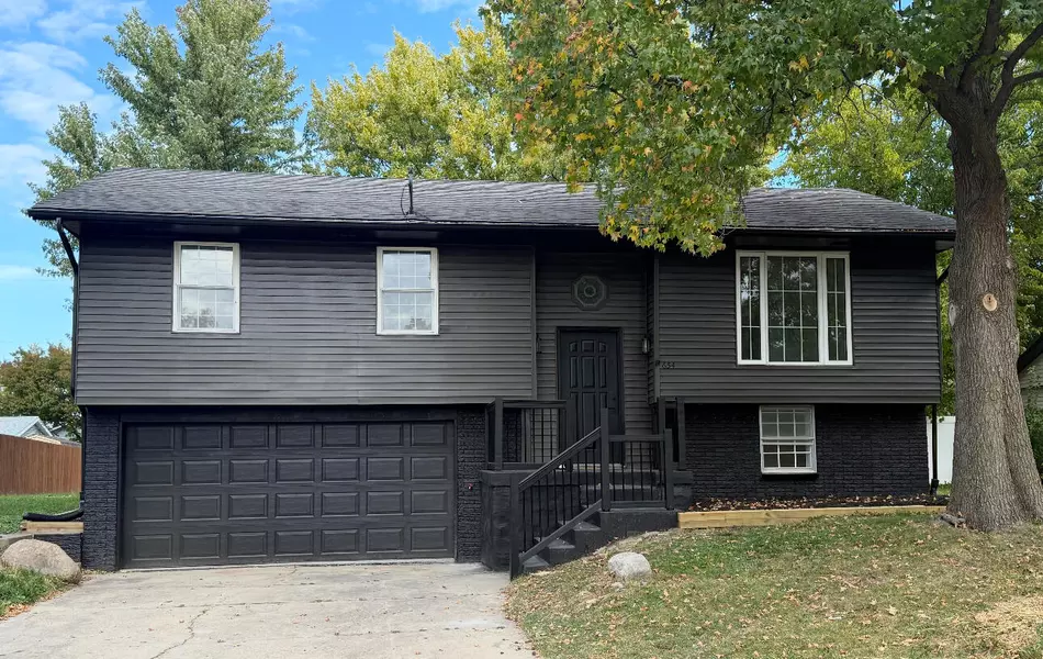 654 Cheyenne Drive, Lowell, IN 46356