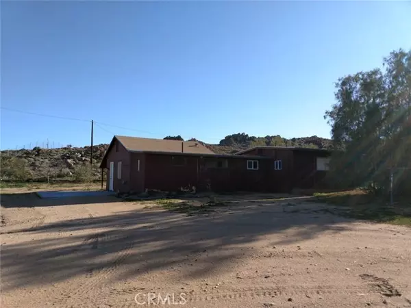 55333 New Dixie Mine RD, Landers, CA 92284