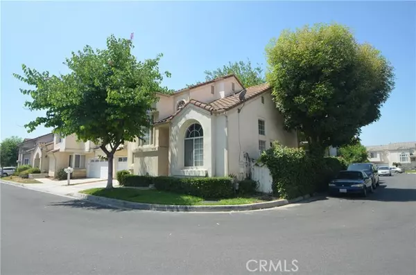 Paramount, CA 90723,15105 Colony CT