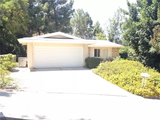 West Hills, CA 91304,7423 Pomelo DR