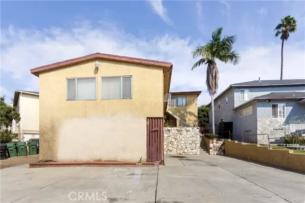 Inglewood, CA 90305,3223 W 84th ST