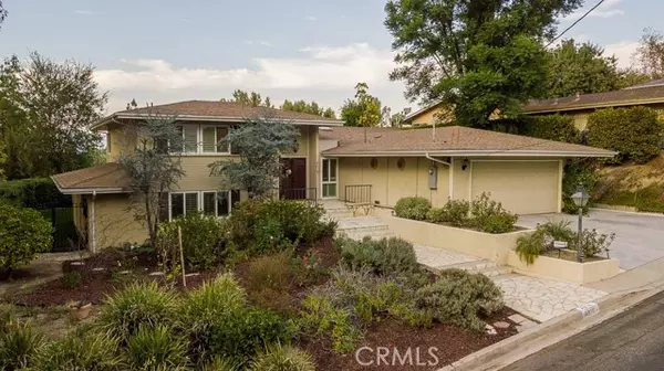 4816 Dunman AVE, Woodland Hills, CA 91364