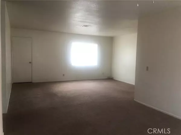 Rosamond, CA 93560,2772 Desert ST