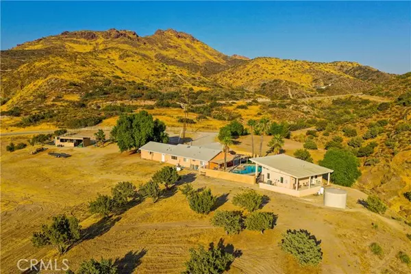 Agua Dulce, CA 91390,12958 Summit Knoll RD