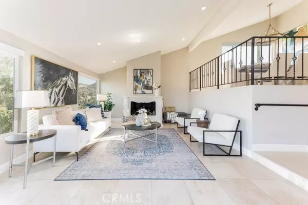 21443 Iglesia DR, Woodland Hills, CA 91364