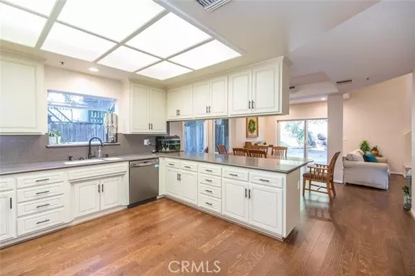 Chatsworth, CA 91311,9300 Huston RD