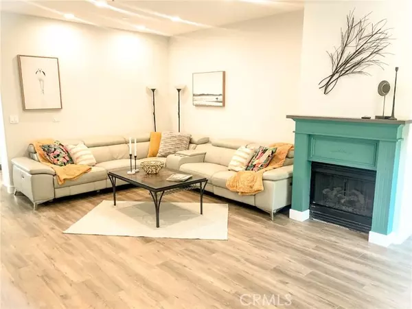 Van Nuys, CA 91405,13620 Valerio ST 2