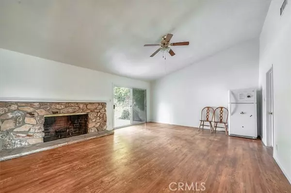 Northridge, CA 91324,18649 Calahan ST