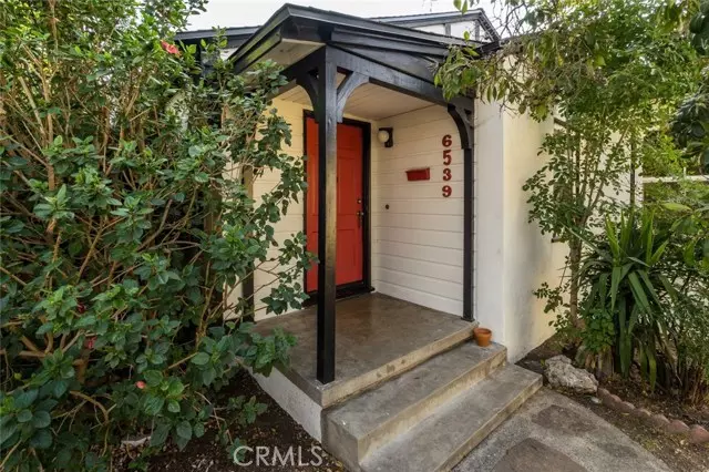 6539 Blucher AVE, Van Nuys, CA 91406