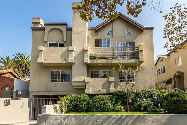 852 N Poinsettia PL 2, West Hollywood, CA 90046