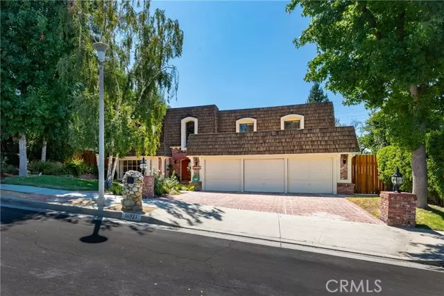 18321 Lake Encino DR, Encino, CA 91316