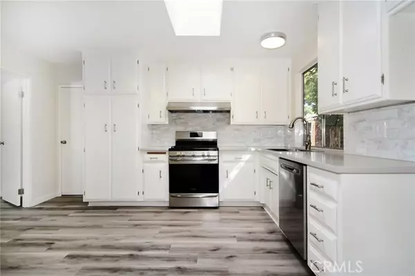 Simi Valley, CA 93065,423 Talbert AVE