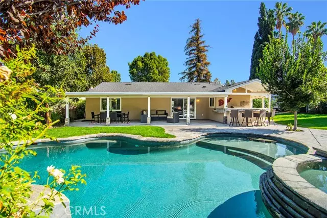 Woodland Hills, CA 91367,6209 Berquist AVE