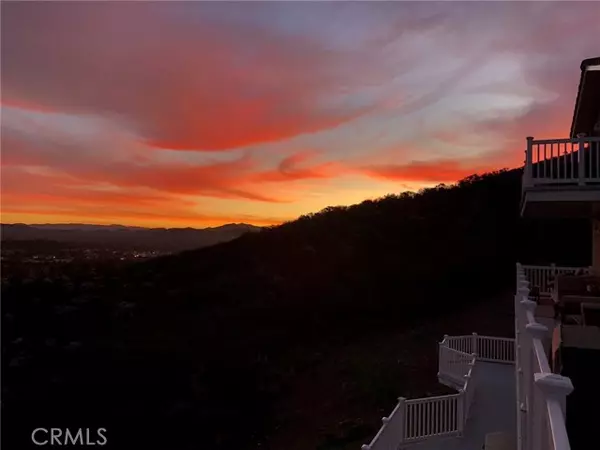 Newbury Park, CA 91320,460 Mcknight RD