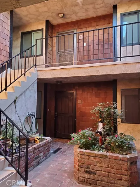 Studio City, CA 91604,4500 Whitsett AVE 7