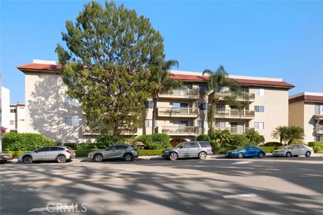 5400 Lindley AVE 220, Encino, CA 91316